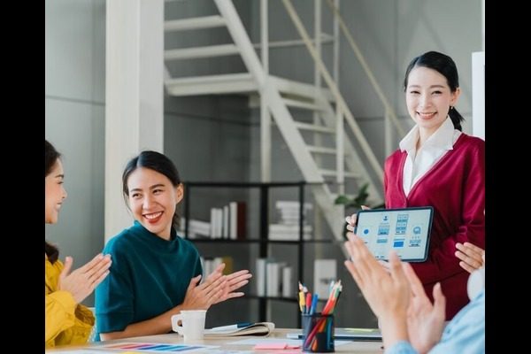Cách nhận xét bài thuyết trình khéo léo cho người khác, nhóm khác